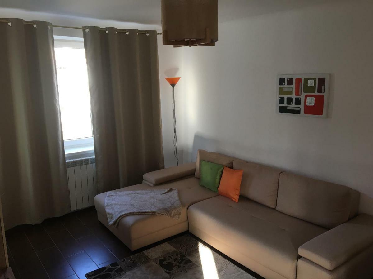 Central Home Piatra Neamt Exterior photo